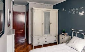 Closet Vs Wardrobe: Here’s The Difference With Pictures – RusticWise